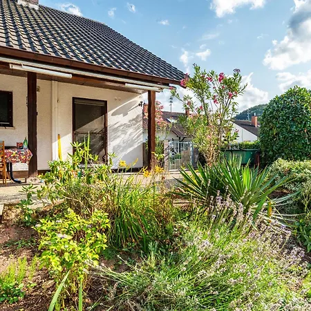 Haus Guenter Und Valeria