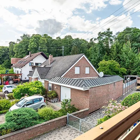 Haus Guenter Und Valeria アパート